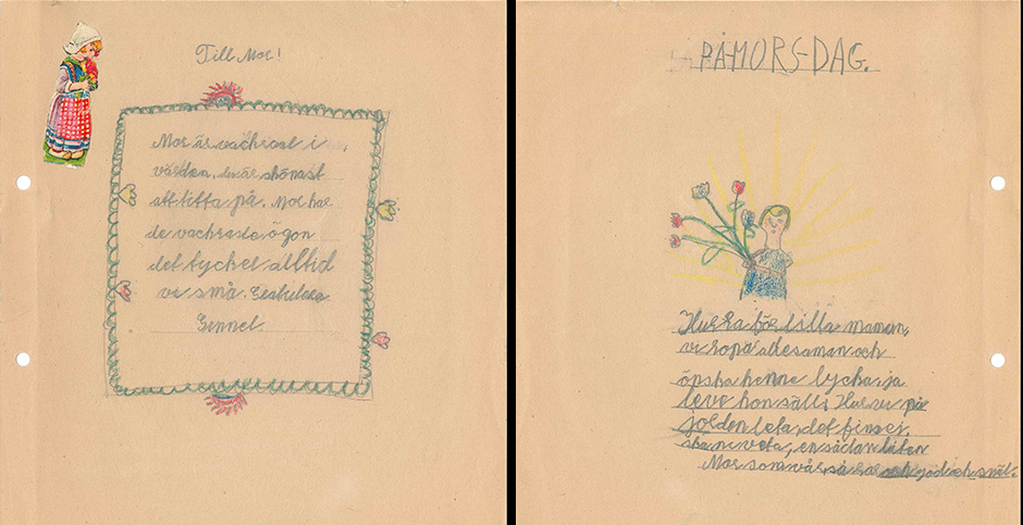 Två handskrivna mors dag-kort på brunt papper. Den första har rubriken ”På mors dag” och har en teckning ritad av ett barn som föreställer en kvinna med blå klänning och en bukett blommor. Under står en handskriven dikt därunder. Den andra föreställer en handskriven dikt som inleds: ”Mor är vackrast i världen…”.