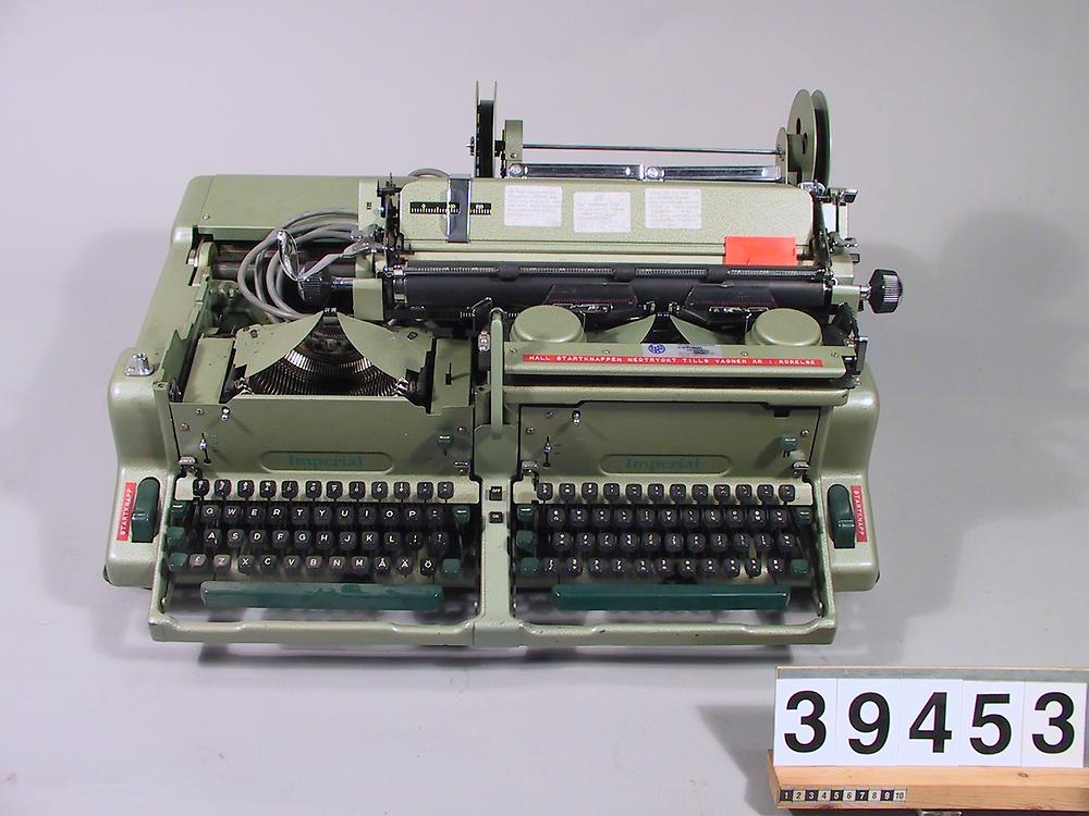 Skrivmaskin med dubbelt tangentbord: Imperial, Typ: Dual Unit 151-15 E, Elit 
